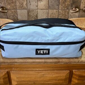 Yeti lowlands carry bag•duffel•shoulder strap•blue•21” long•6”tall•9”deep